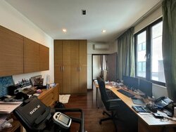 Sennett Avenue (D16), Semi-Detached #432282311